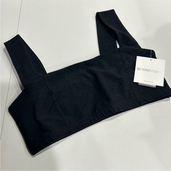 Beyond Yoga Women's Large Spacedye Squared Bra Sports Darkest Night NWT Black